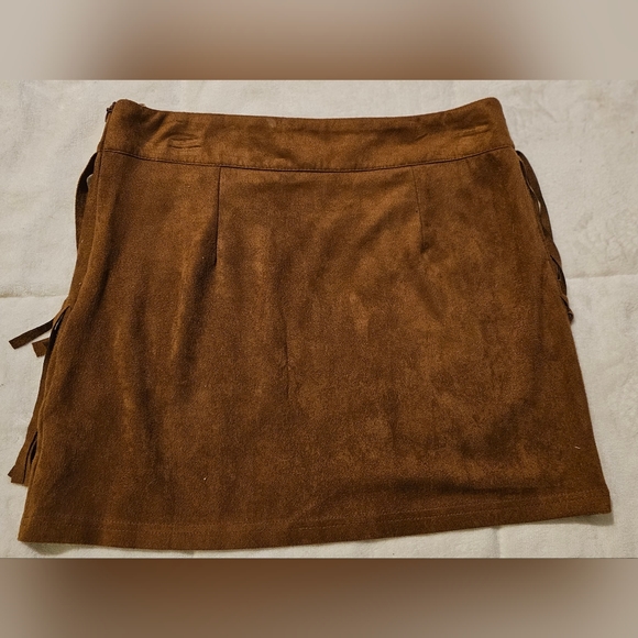 La Reine Fringe Suede-feel Skirt Size Small - Picture 2 of 8